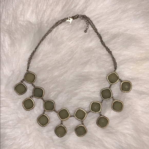 Green Statement Necklace - Picture 1 of 4
